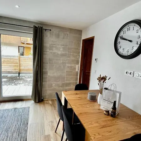 3 Pieces Confort, 4 A 6 Pers, Sauna, Terrasse, Proche Pistes Et Commodites - Fr-1-263-526 Apartment *