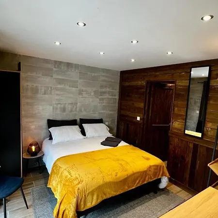 3 Pieces Confort, 4 A 6 Pers, Sauna, Terrasse, Proche Pistes Et Commodites - Fr-1-263-526 * Valloire