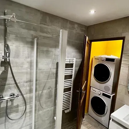 Apartment 3 Pieces Confort, 4 A 6 Pers, Sauna, Terrasse, Proche Pistes Et Commodites - Fr-1-263-526 *